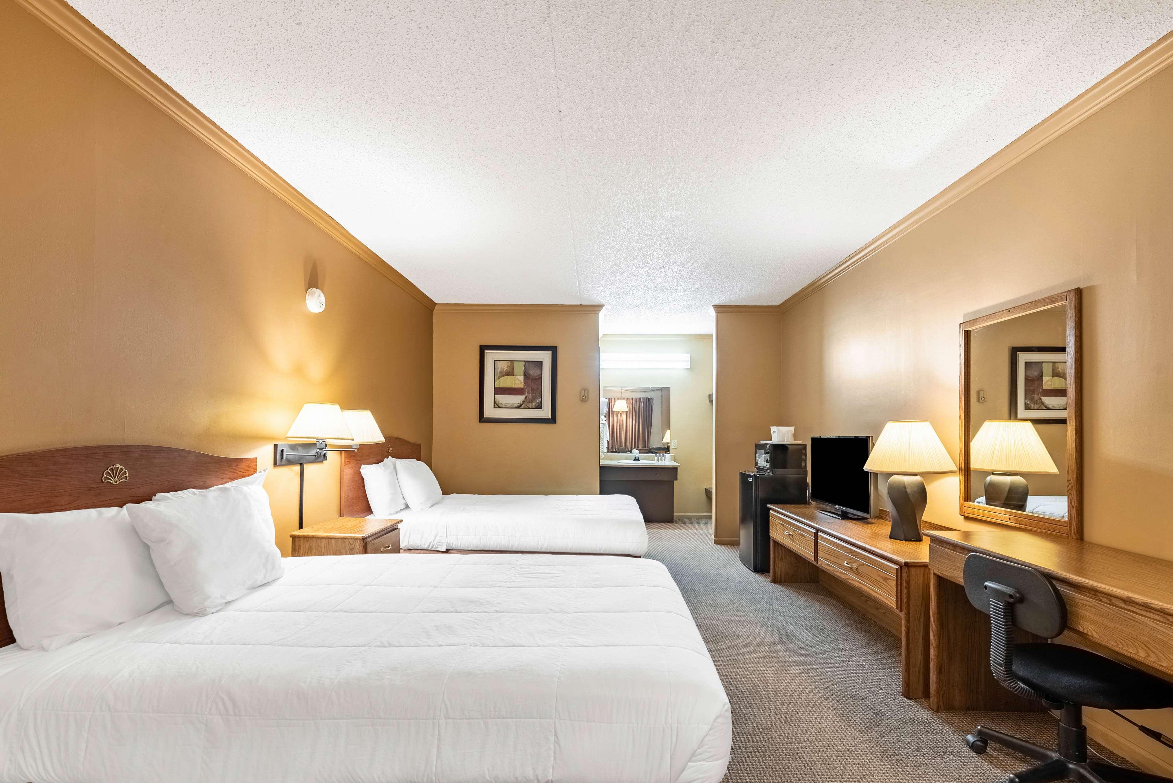 Americas Best Value Inn St. Marys Exterior foto