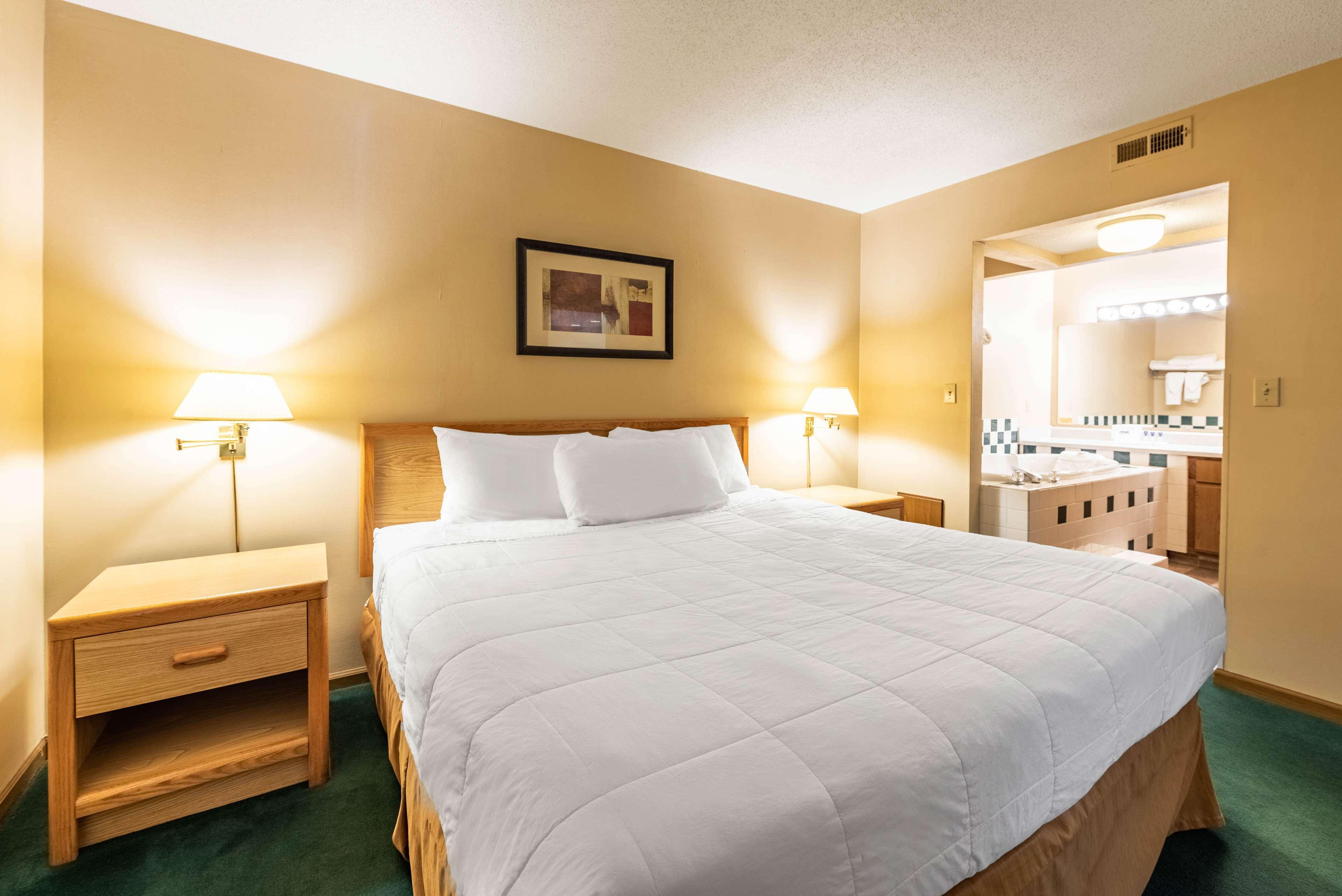 Americas Best Value Inn St. Marys Exterior foto
