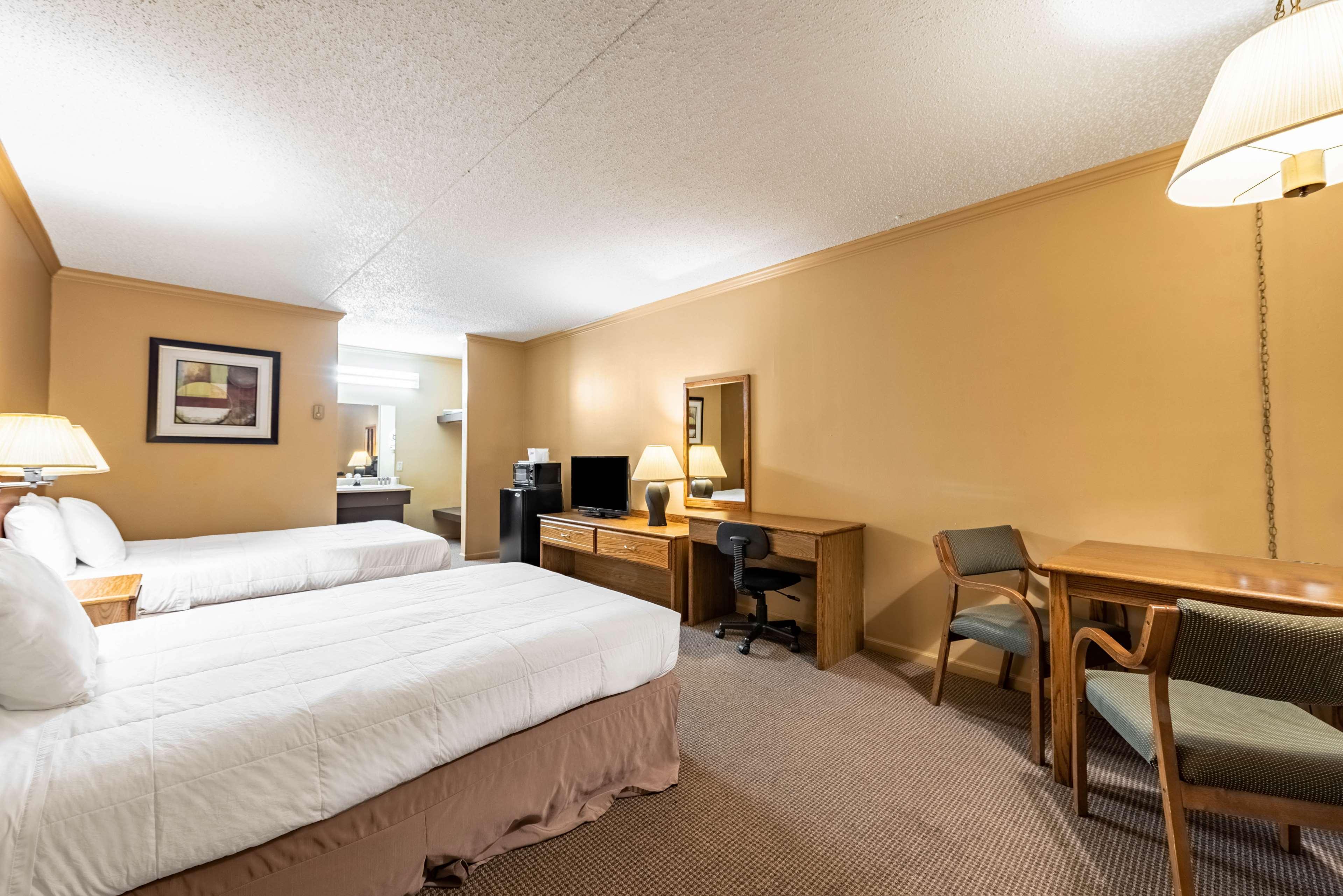 Americas Best Value Inn St. Marys Exterior foto