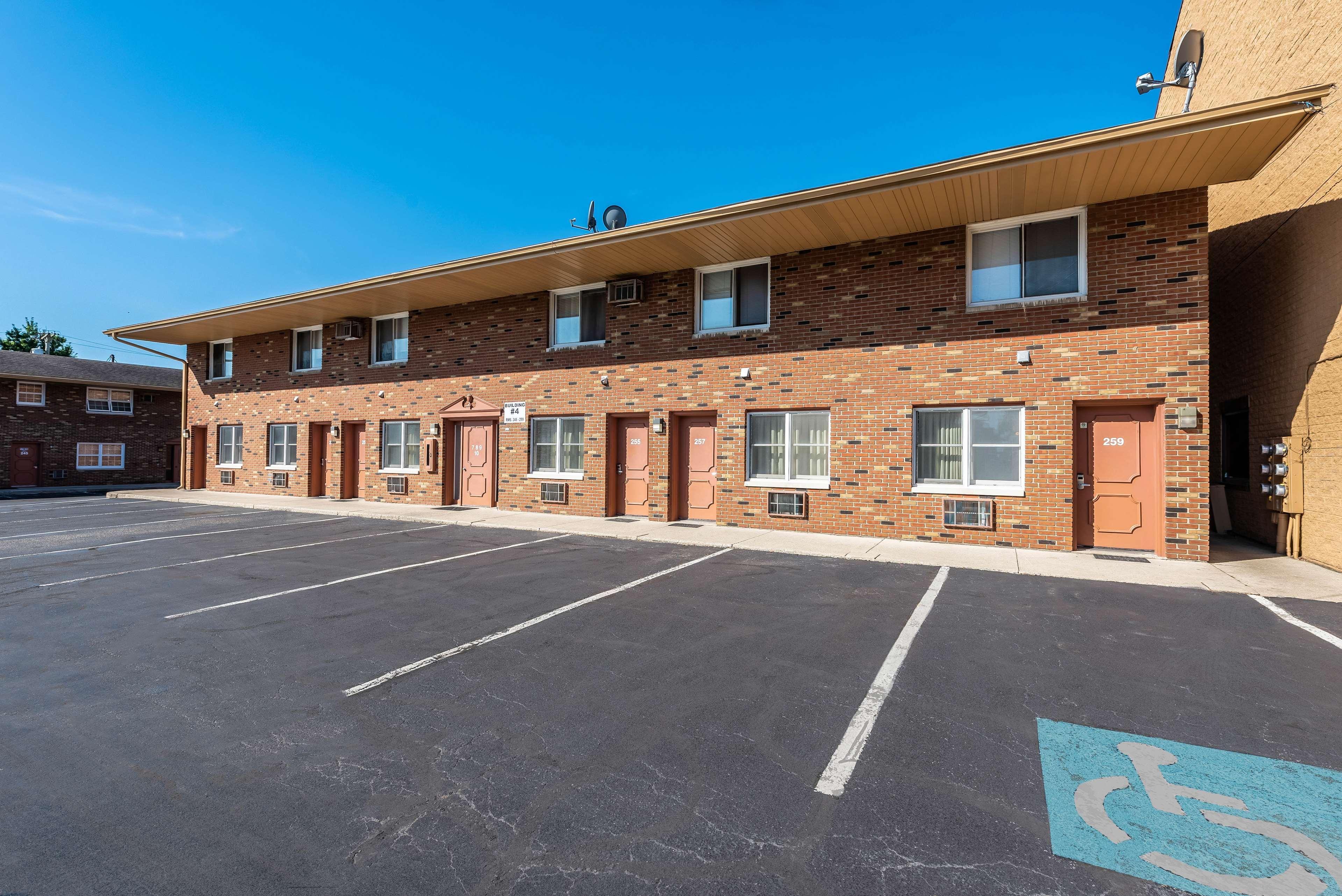 Americas Best Value Inn St. Marys Exterior foto