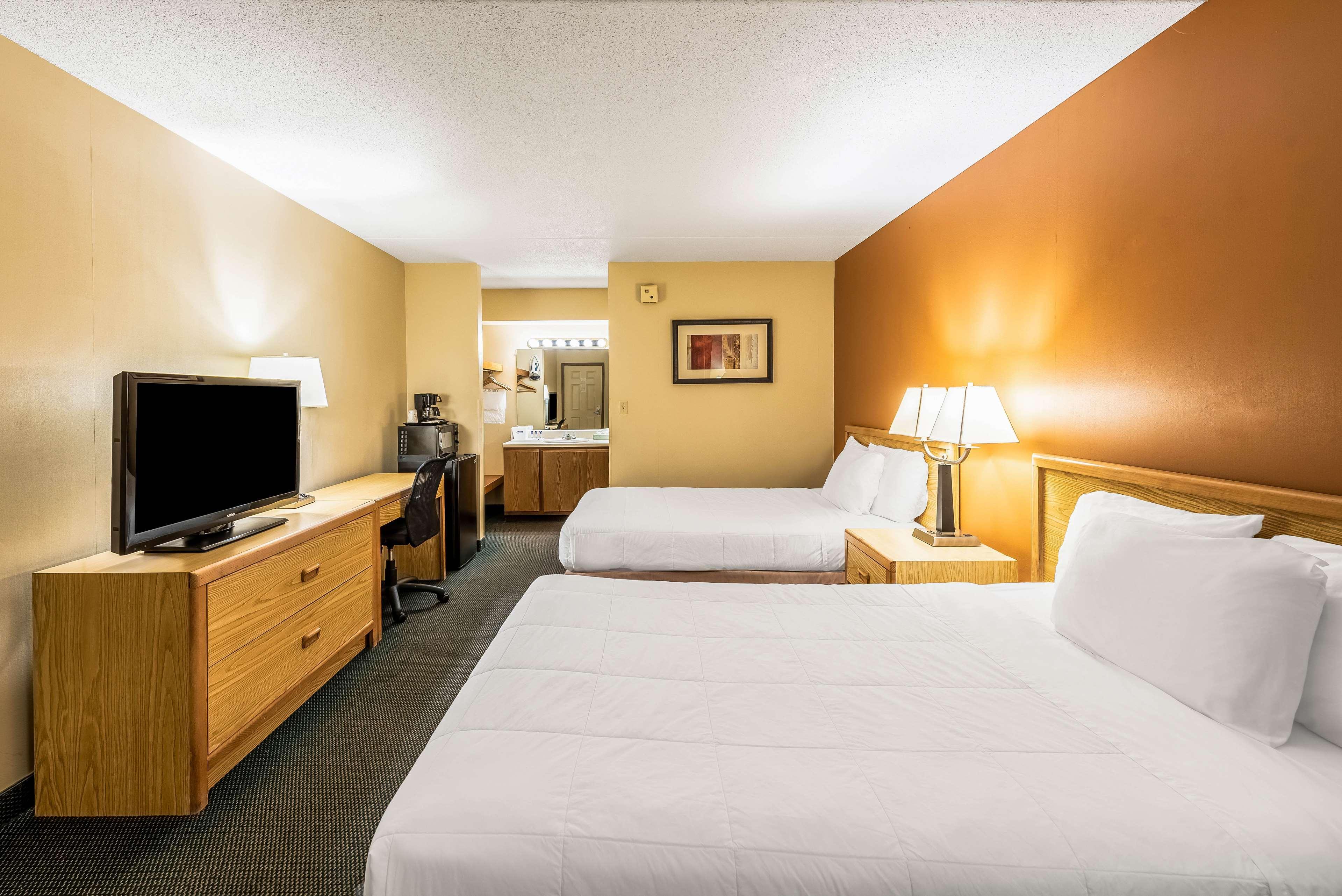 Americas Best Value Inn St. Marys Exterior foto